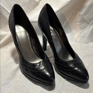 Maripe Leather Pumps